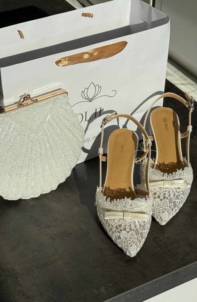 Мереживні бежеві туфлі слінгбеки з бантиком