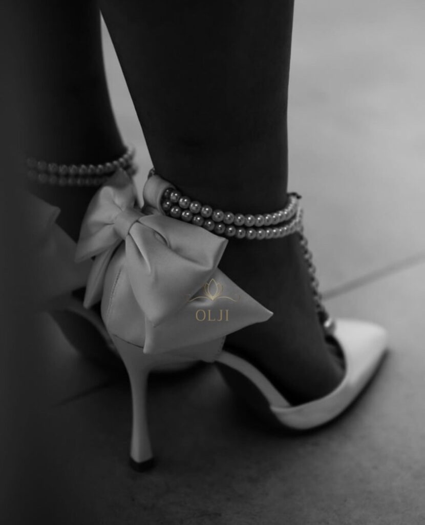 Туфлі з перлами і бантиком