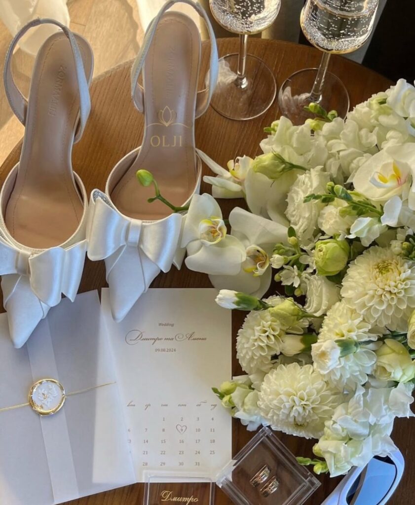 Слінгбеки з обʼємним бантом