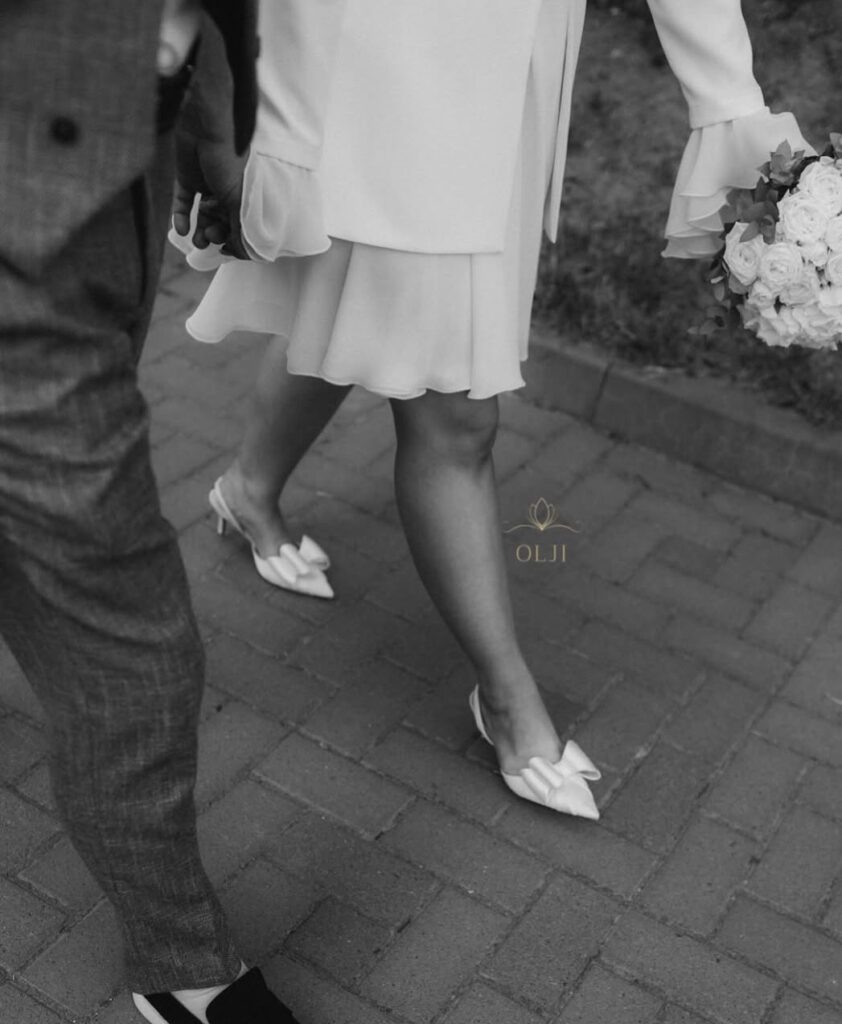 Слінгбеки з обʼємним бантом