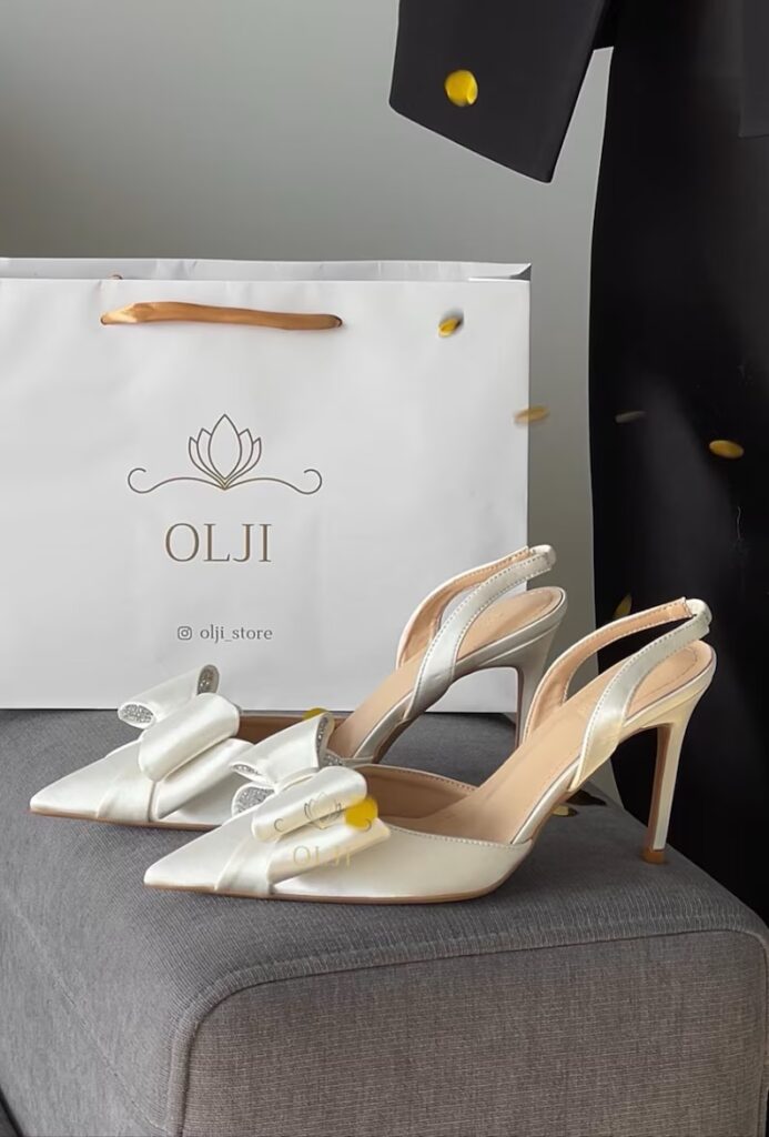 Слінгбеки з обʼємним бантом