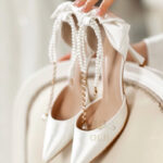 Туфлі з перлами і бантиком