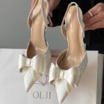 Слінгбеки з обʼємним бантом