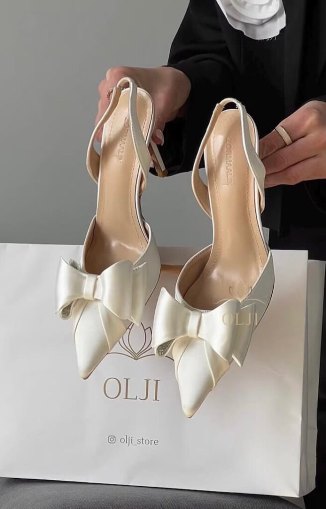 Слінгбеки з обʼємним бантом