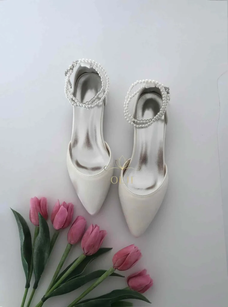 Весільні балетки з перлами
