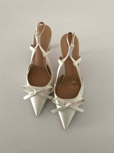 Атласні туфлі з бантиком