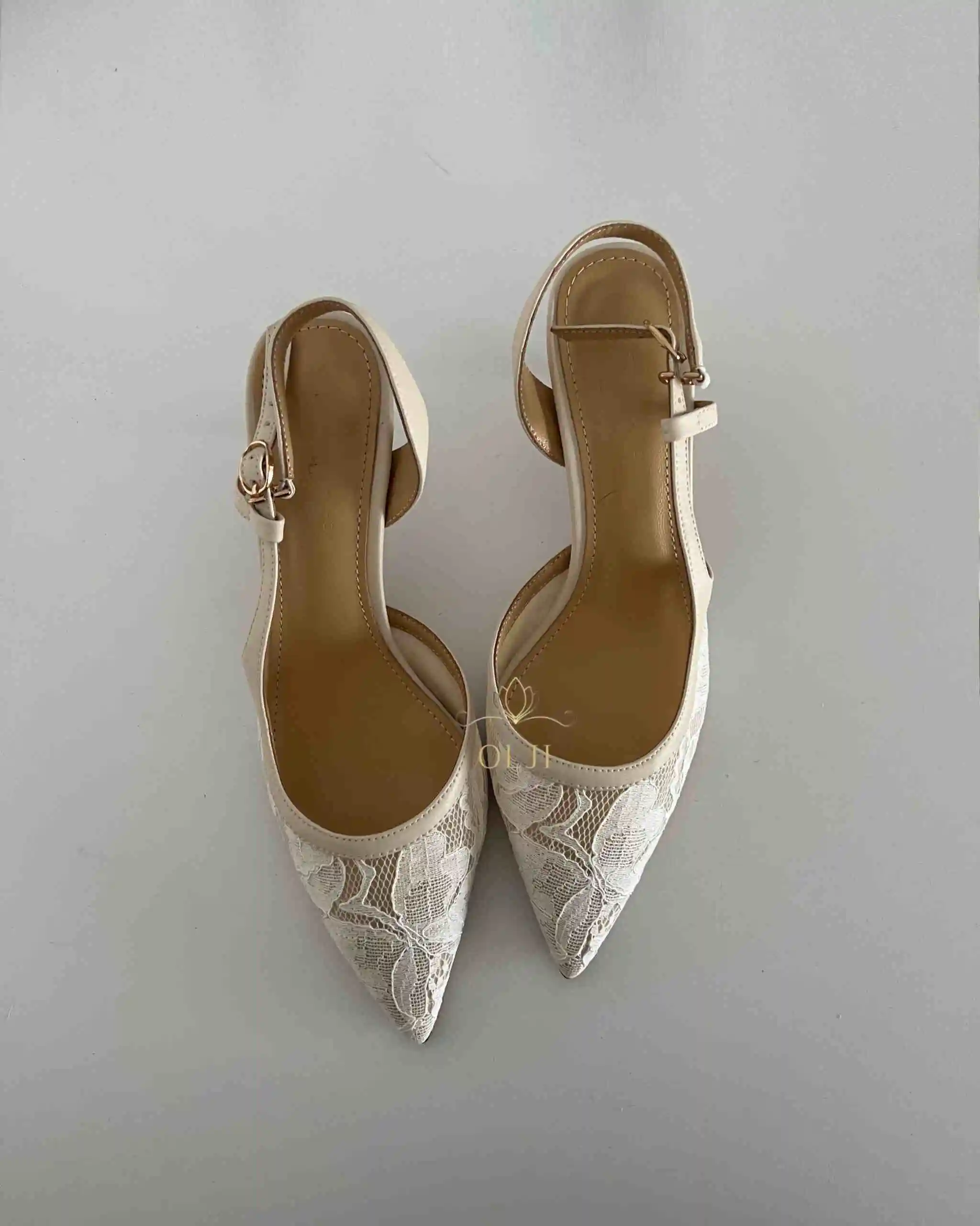 Бежеві мереживні туфлі Слінгбеки