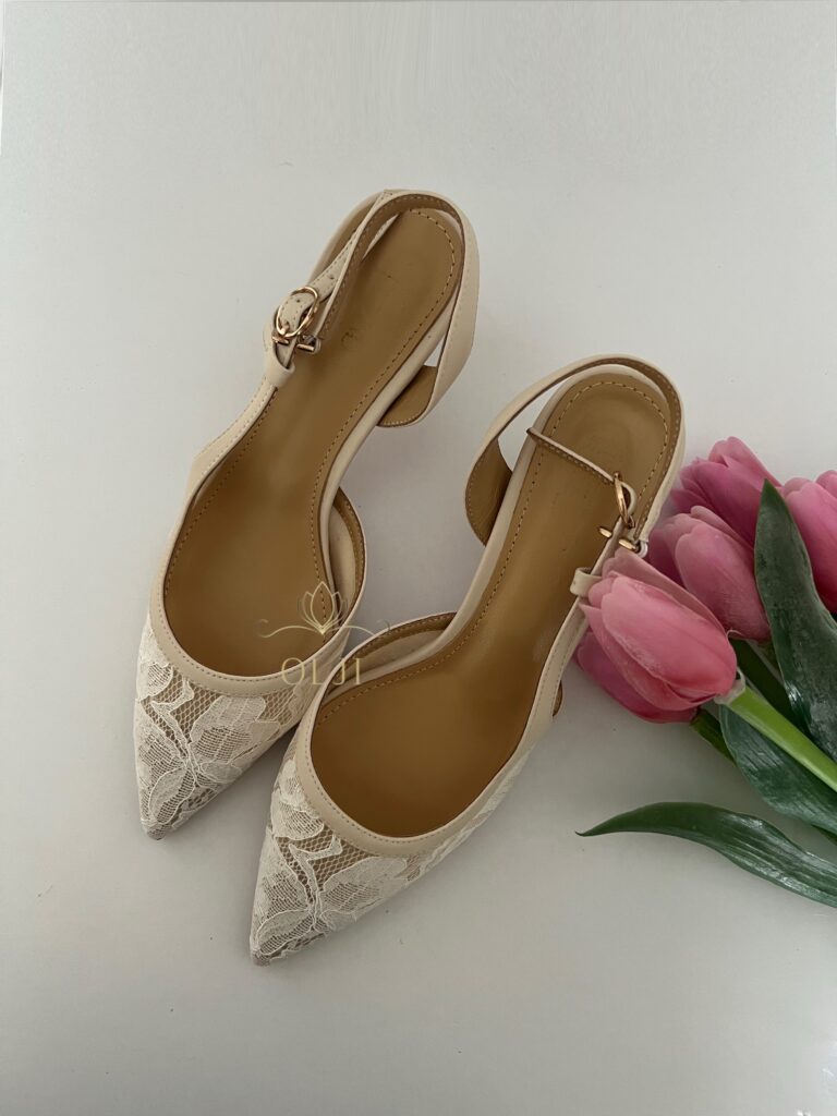 Бежеві мереживні туфлі Слінгбеки