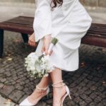 Атласні туфлі з перлами