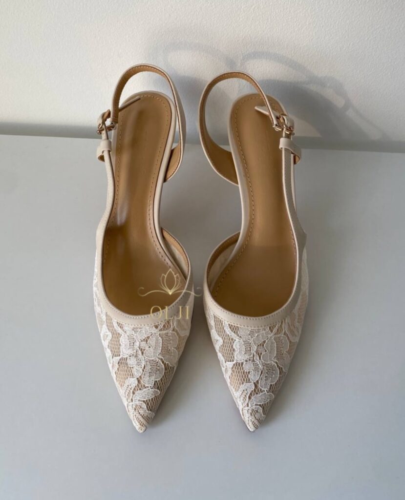 Бежеві мереживні туфлі Слінгбеки