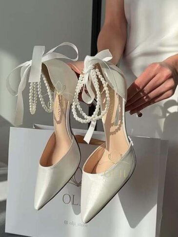 Туфлі 6в1 зі знімними брошками та поясом з перлинами Класичні атласні весільні туфлі
