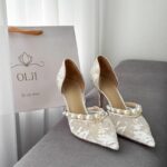 Мереживні туфлі з перлами