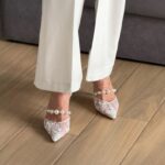 Мереживні туфлі з перлами