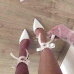 Атласні туфлі зі стрічками та звичайним ремінцем у комплекті