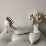 Класичні Мереживні туфлі з ремінцем