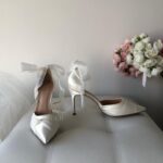 Туфлі з перлами, прозорими стрічками та ремінцем у комплекті