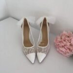 Мереживні туфлі з фатиновим бантом