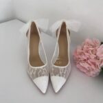 Мереживні туфлі з фатиновим бантом