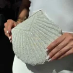 Сумка-клатч у перлинках