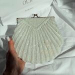 Сумка-клатч у перлинках