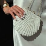 Сумка-клатч у перлинках