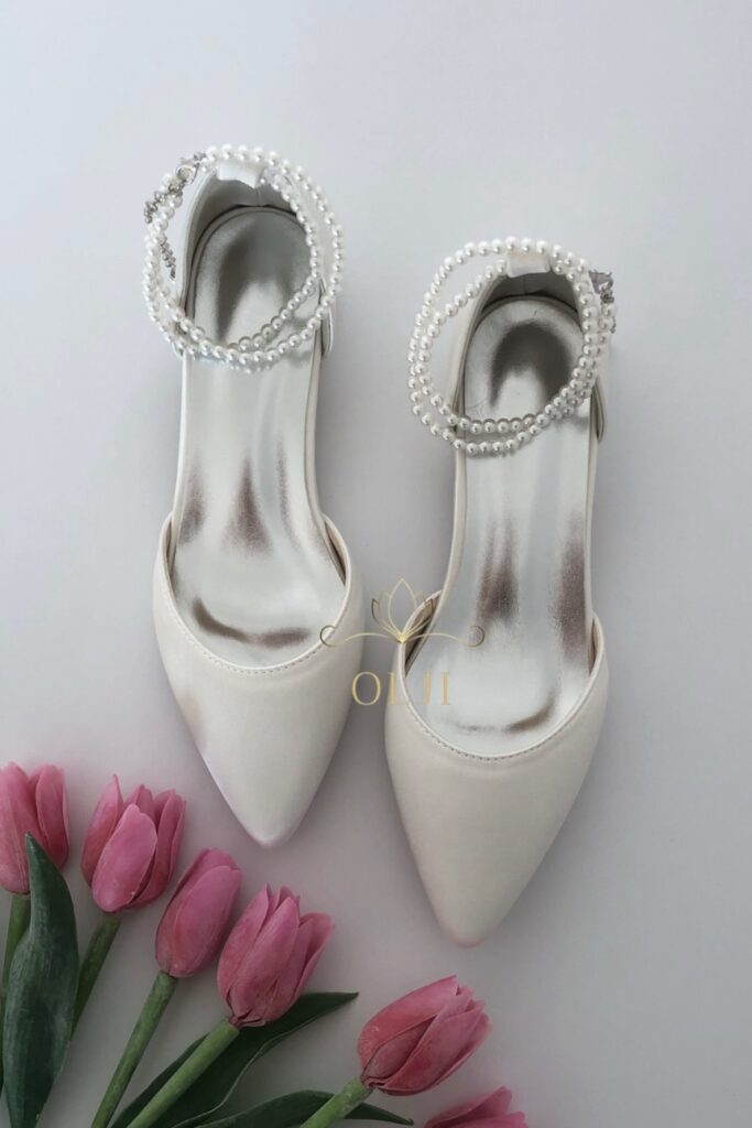 Весільні балетки з перлами