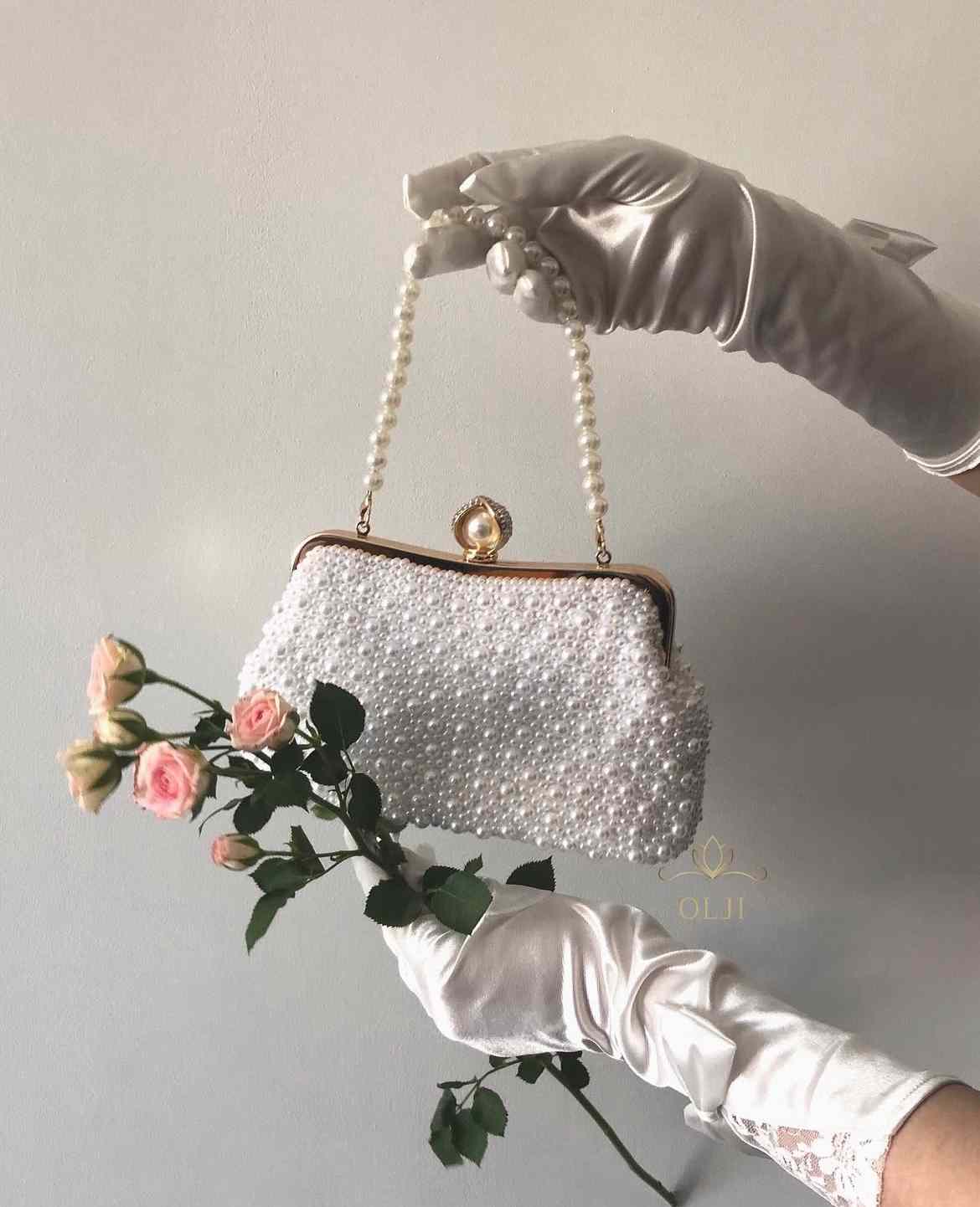 Сумочка з перлами