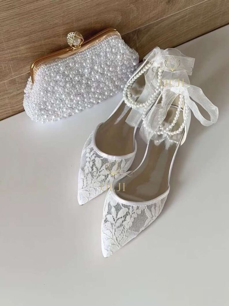 Мереживні балетки Весільне взуття на низькому підборі з перлами і бантиком