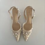 Бежеві слігбеки в перлинах