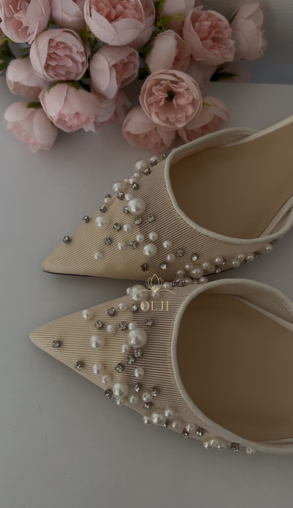 Бежеві слігбеки в перлинах