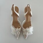 Прозорі слінгбеки з метеликом, паєтками, бісером Весільні слінгбеки