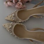 Бежеві слігбеки в перлинах