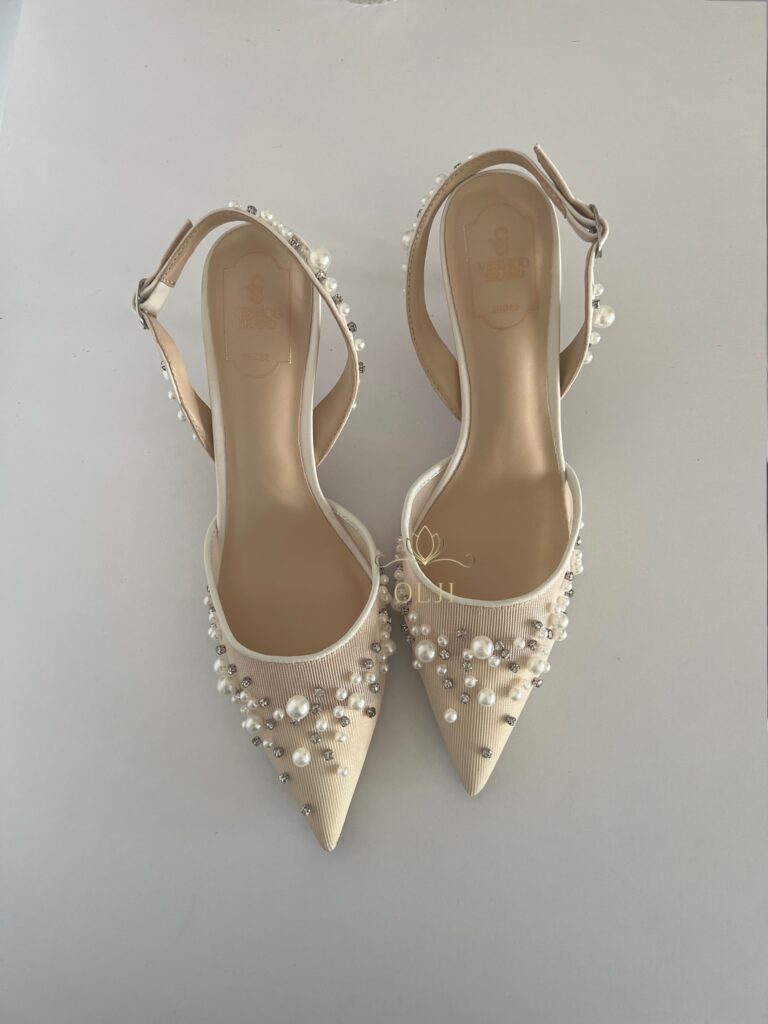 Бежеві слігбеки в перлинах