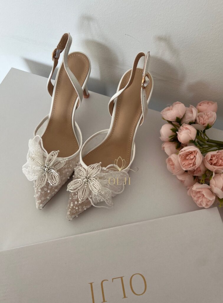 Прозорі слінгбеки з метеликом, паєтками, бісером Весільні слінгбеки